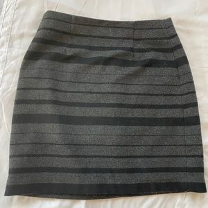 Banana Republic skirt, wool blend black/grey stripes size 2